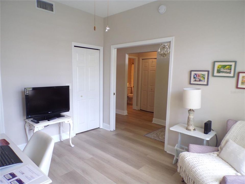 For Rent: $1,900 (3 beds, 2 baths, 1517 Square Feet)