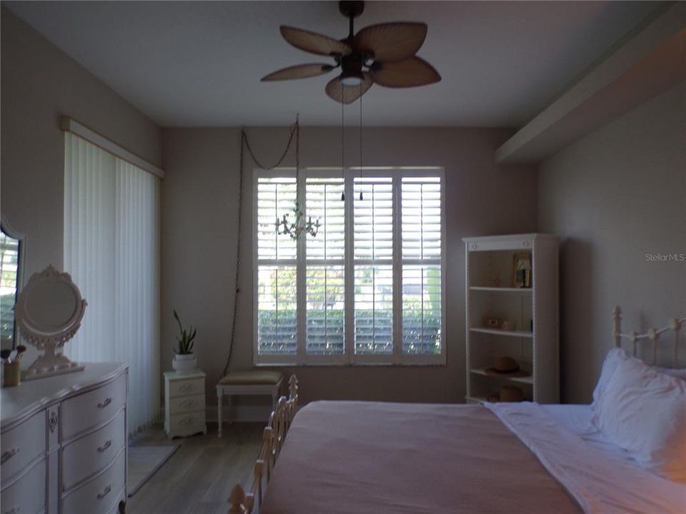 For Rent: $1,900 (3 beds, 2 baths, 1517 Square Feet)