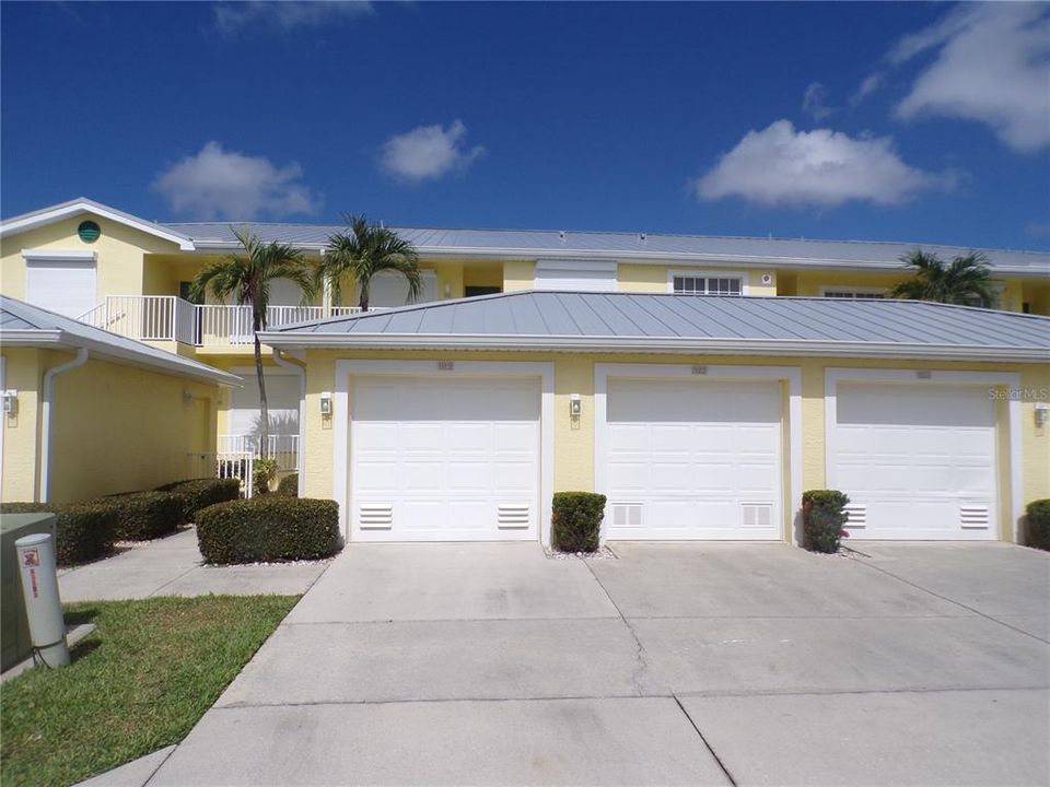 For Rent: $1,900 (3 beds, 2 baths, 1517 Square Feet)