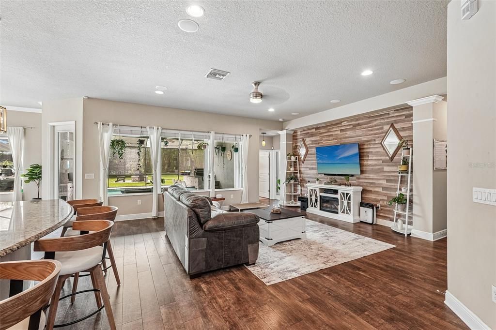 For Sale: $774,999 (4 beds, 3 baths, 3102 Square Feet)