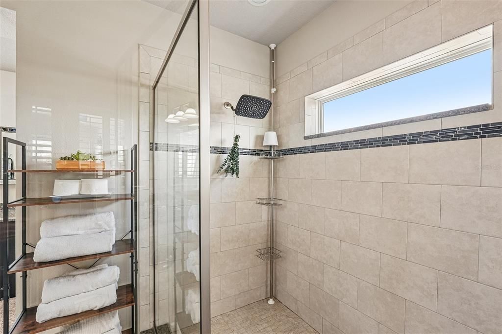 For Sale: $774,999 (4 beds, 3 baths, 3102 Square Feet)
