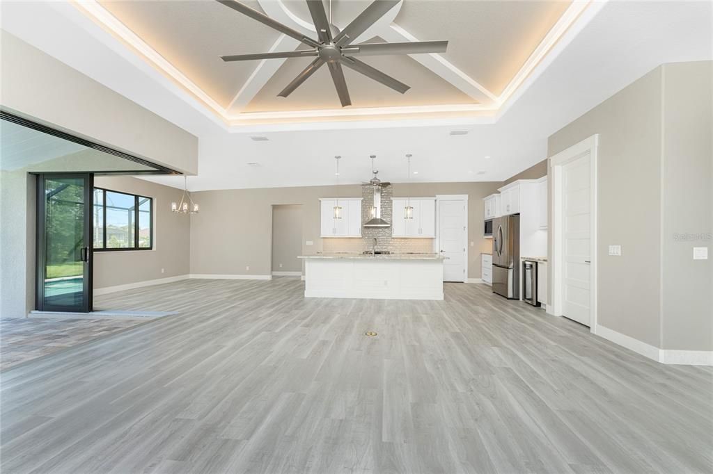 En Venta: $629,900 (3 camas, 2 baños, 2067 Pies cuadrados)