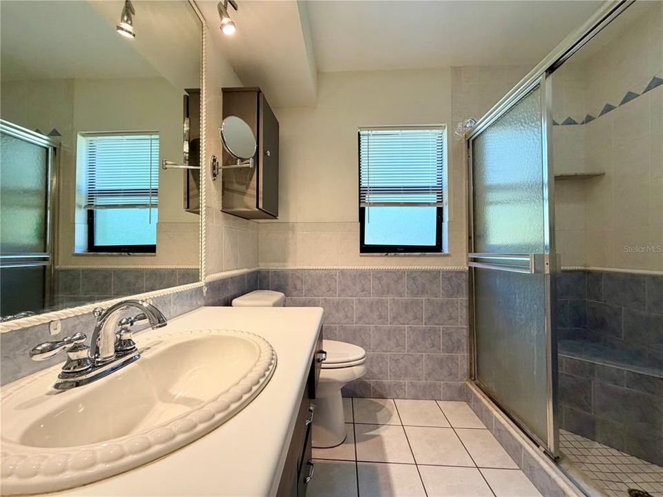 En Venta: $399,900 (3 camas, 2 baños, 1581 Pies cuadrados)