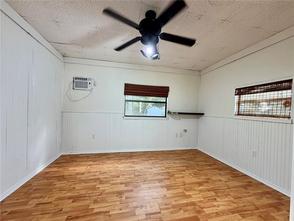 En Venta: $399,900 (3 camas, 2 baños, 1581 Pies cuadrados)
