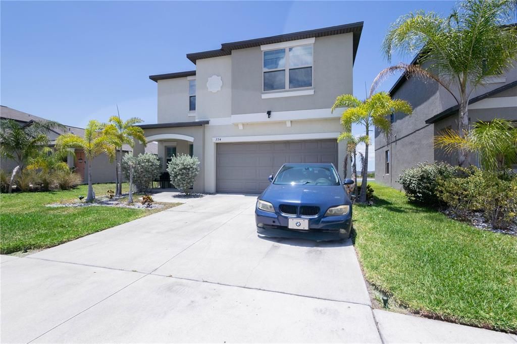 For Rent: $2,650 (5 beds, 2 baths, 2264 Square Feet)