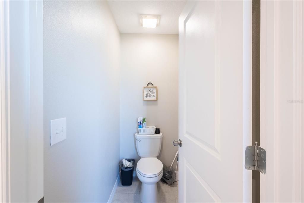 For Rent: $2,650 (5 beds, 2 baths, 2264 Square Feet)