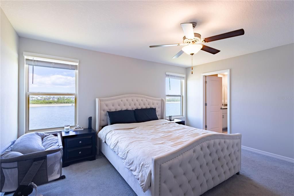 For Rent: $2,650 (5 beds, 2 baths, 2264 Square Feet)