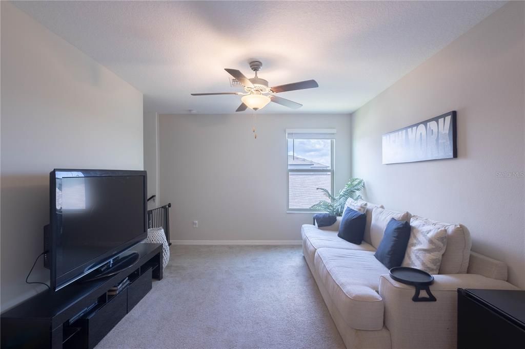 For Rent: $2,650 (5 beds, 2 baths, 2264 Square Feet)