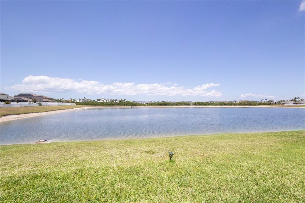 For Rent: $2,650 (5 beds, 2 baths, 2264 Square Feet)