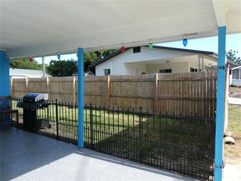 For Sale: $225,000 (3 beds, 1 baths, 960 Square Feet)