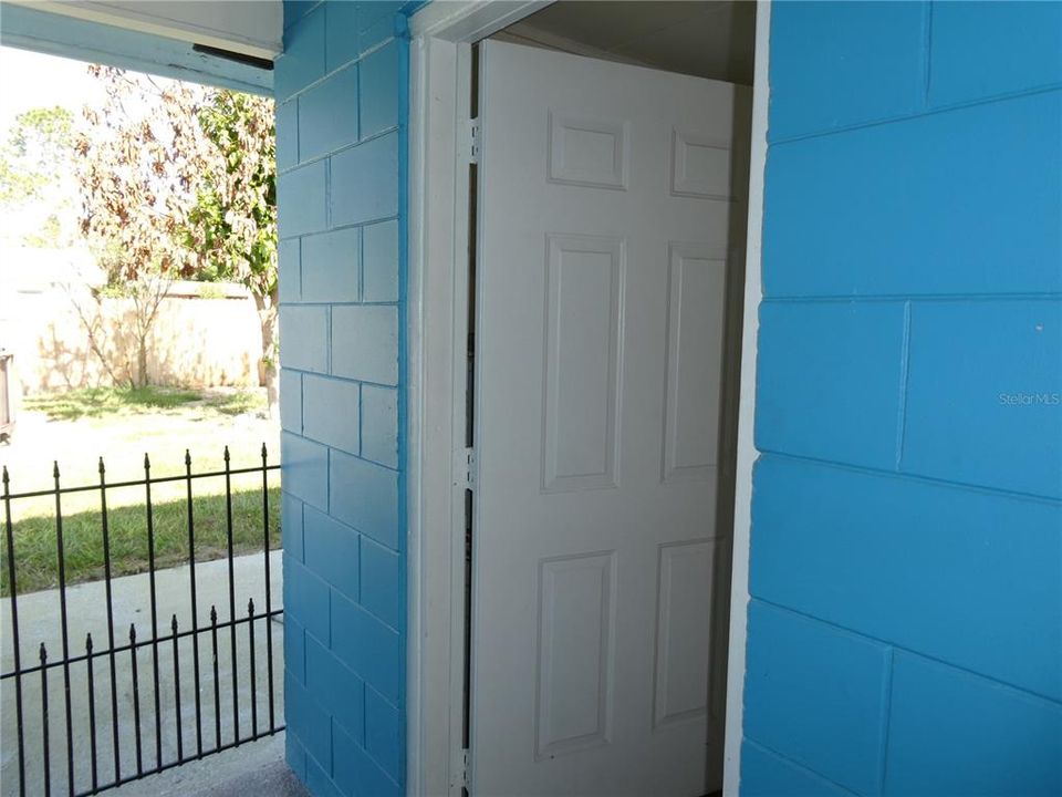 For Sale: $225,000 (3 beds, 1 baths, 960 Square Feet)