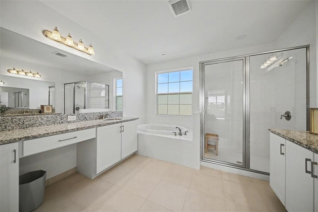 В аренду: $4,500 (5 спален, 4 ванн, 2961 Квадратных фут)
