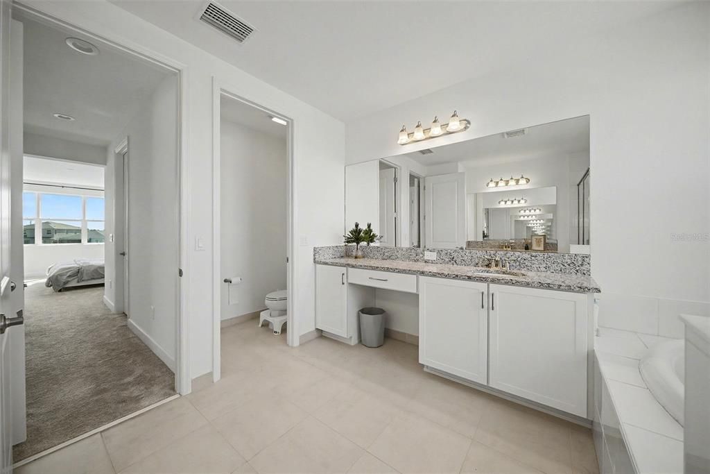 В аренду: $4,500 (5 спален, 4 ванн, 2961 Квадратных фут)