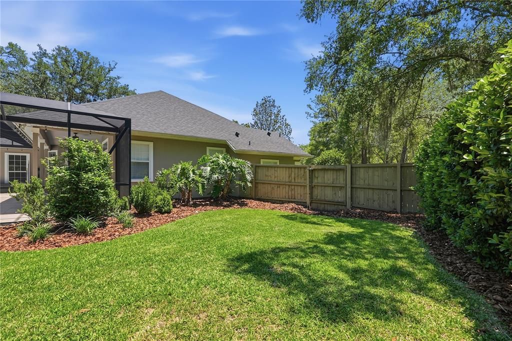 Activo con contrato: $869,900 (4 camas, 3 baños, 2860 Pies cuadrados)