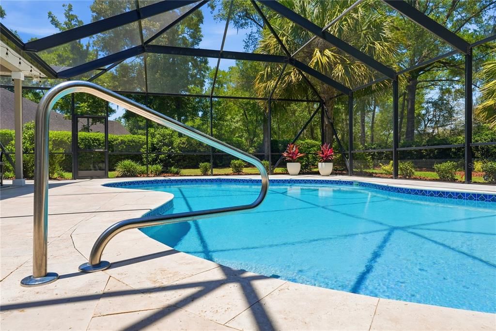 Activo con contrato: $869,900 (4 camas, 3 baños, 2860 Pies cuadrados)