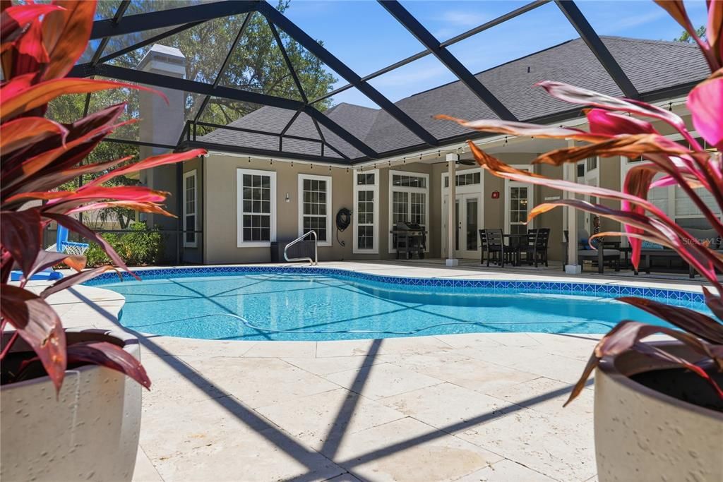 Activo con contrato: $869,900 (4 camas, 3 baños, 2860 Pies cuadrados)