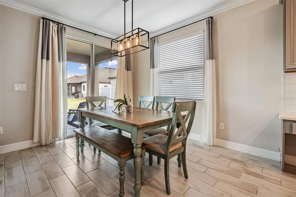 For Sale: $475,000 (5 beds, 3 baths, 2830 Square Feet)