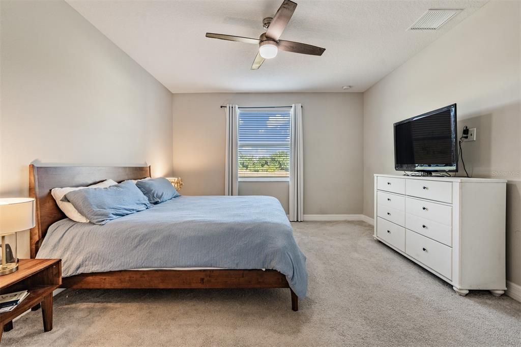 For Sale: $475,000 (5 beds, 3 baths, 2830 Square Feet)