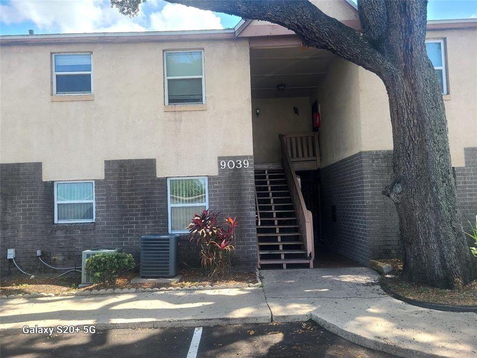 For Rent: $1,750 (3 beds, 2 baths, 1183 Square Feet)