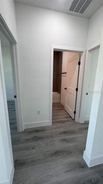 На продажу: $306,900 (4 спален, 2 ванн, 1774 Квадратных фут)
