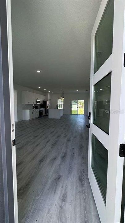 На продажу: $306,900 (4 спален, 2 ванн, 1774 Квадратных фут)