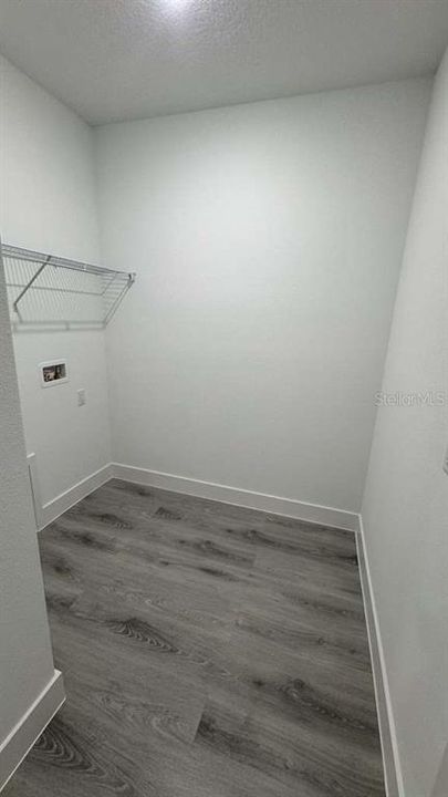 На продажу: $306,900 (4 спален, 2 ванн, 1774 Квадратных фут)