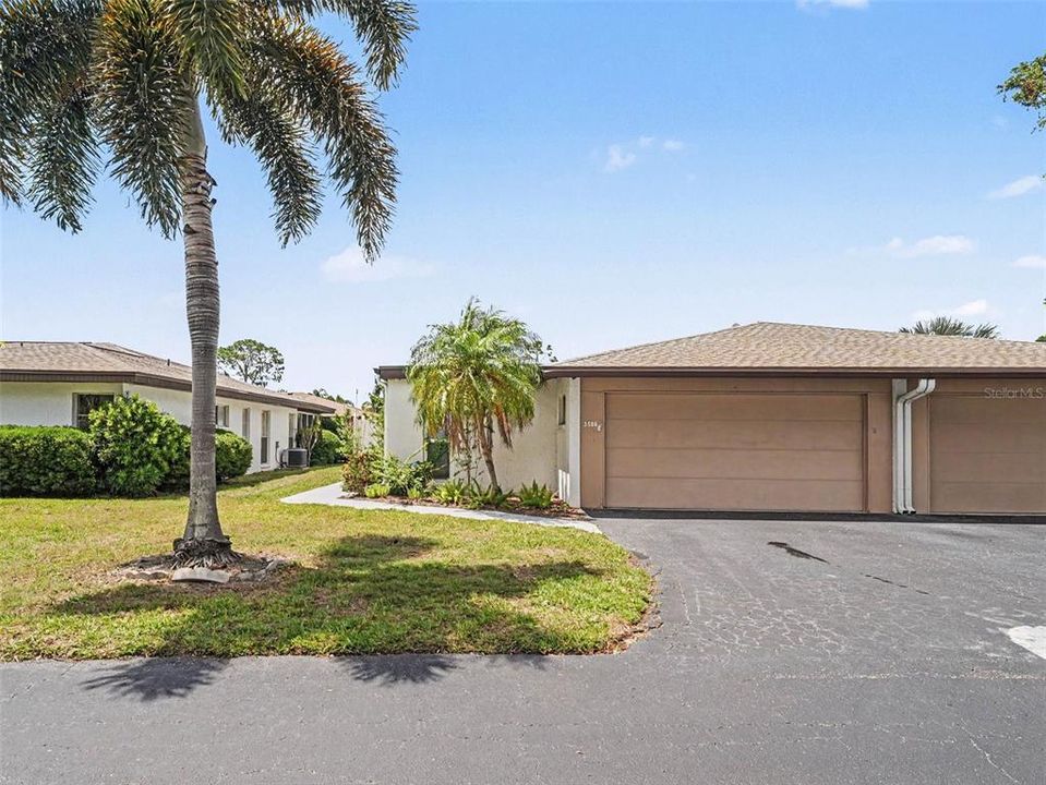 For Sale: $270,000 (2 beds, 2 baths, 1515 Square Feet)