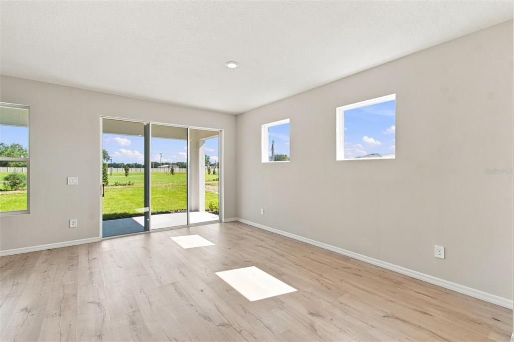 For Sale: $571,862 (4 beds, 3 baths, 2635 Square Feet)