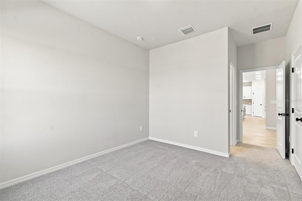 For Sale: $571,862 (4 beds, 3 baths, 2635 Square Feet)