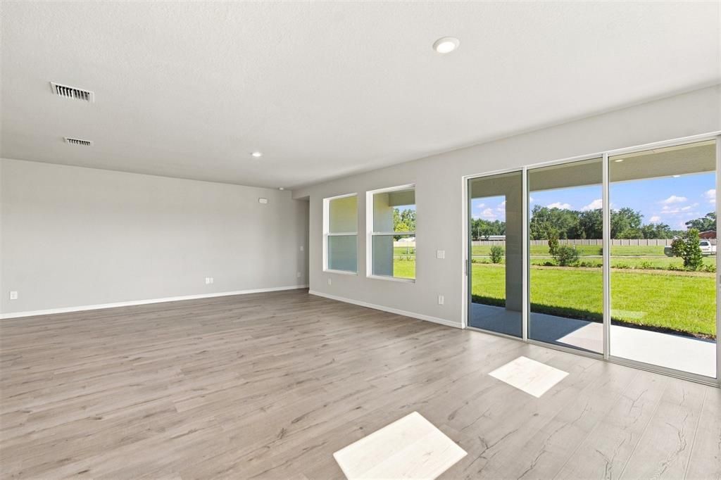 For Sale: $571,862 (4 beds, 3 baths, 2635 Square Feet)