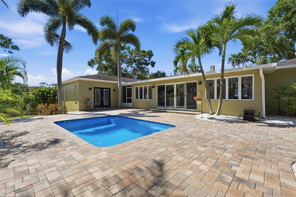 Active With Contract: $759,000 (4 beds, 3 baths, 2973 Square Feet)