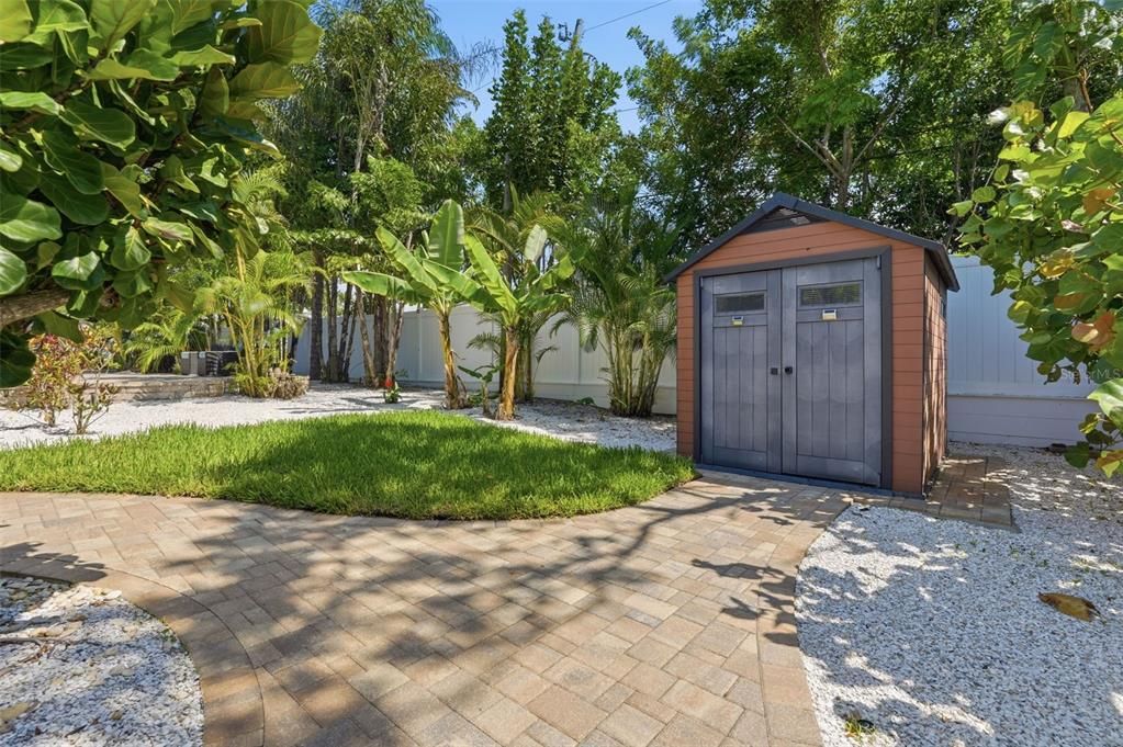 Active With Contract: $759,000 (4 beds, 3 baths, 2973 Square Feet)