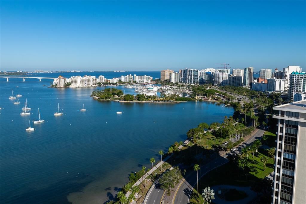 For Sale: $11,900,000 (5 beds, 5 baths, 5767 Square Feet)