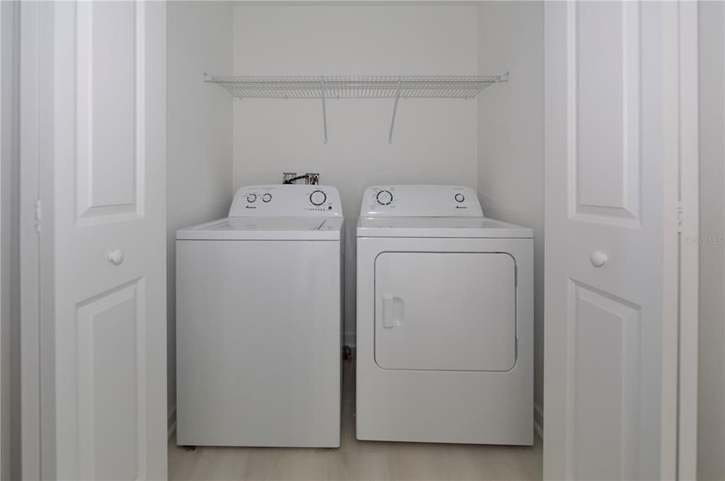 В аренду: $1,800 (2 спален, 2 ванн, 1023 Квадратных фут)