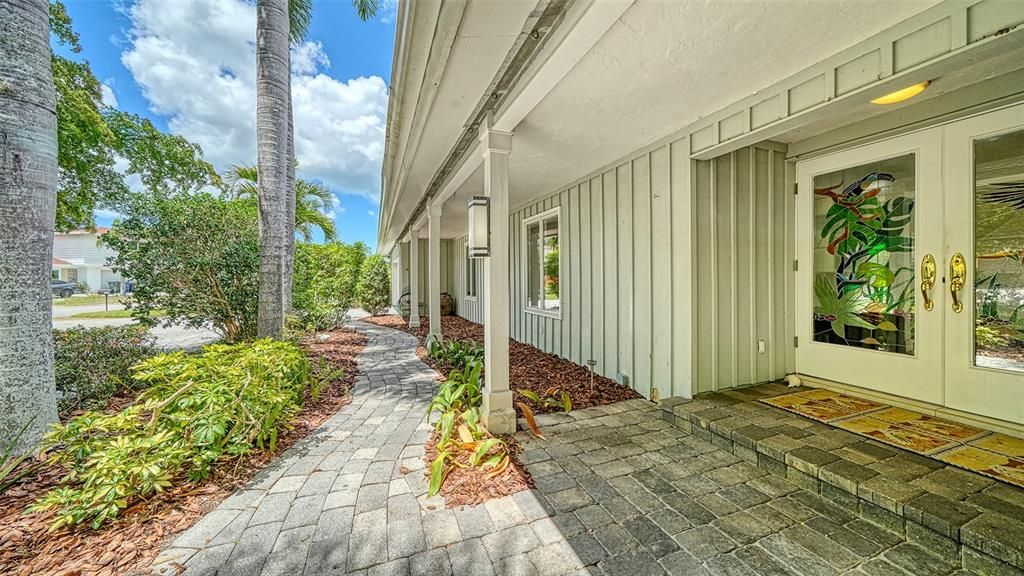 For Sale: $899,000 (4 beds, 3 baths, 3147 Square Feet)