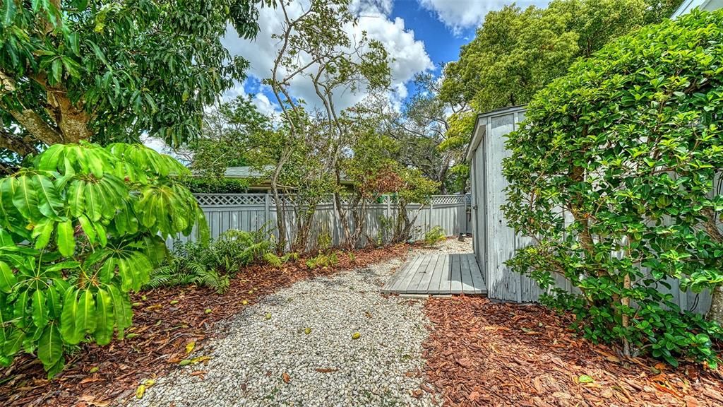 For Sale: $899,000 (4 beds, 3 baths, 3147 Square Feet)