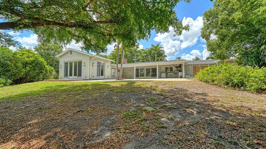 For Sale: $899,000 (4 beds, 3 baths, 3147 Square Feet)