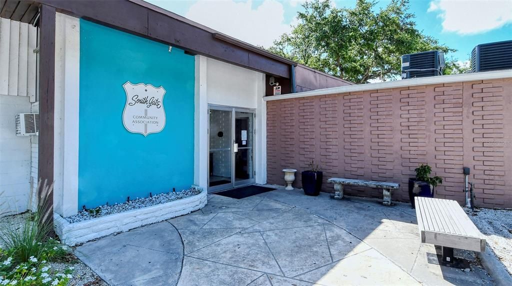 For Sale: $899,000 (4 beds, 3 baths, 3147 Square Feet)