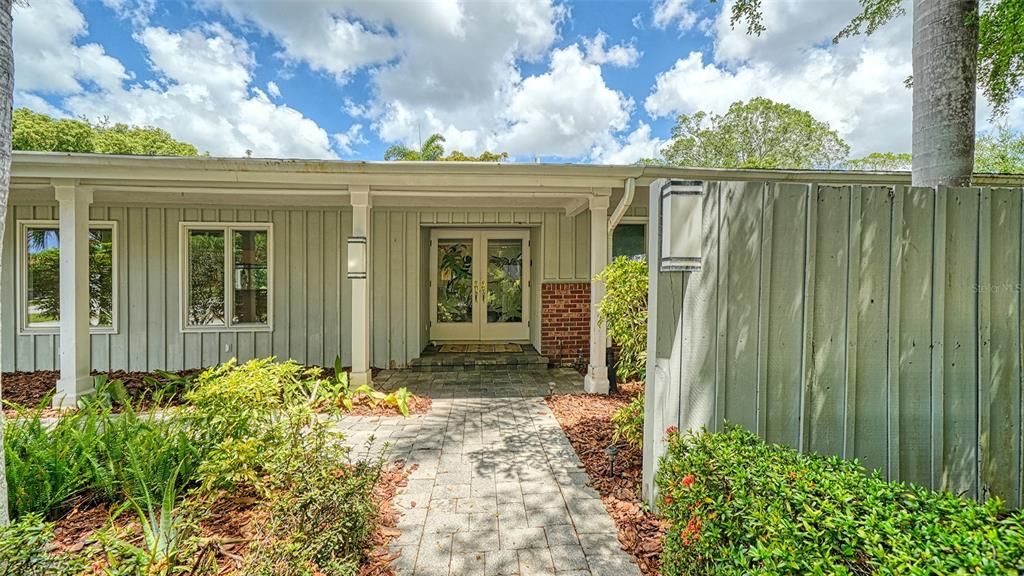 For Sale: $899,000 (4 beds, 3 baths, 3147 Square Feet)