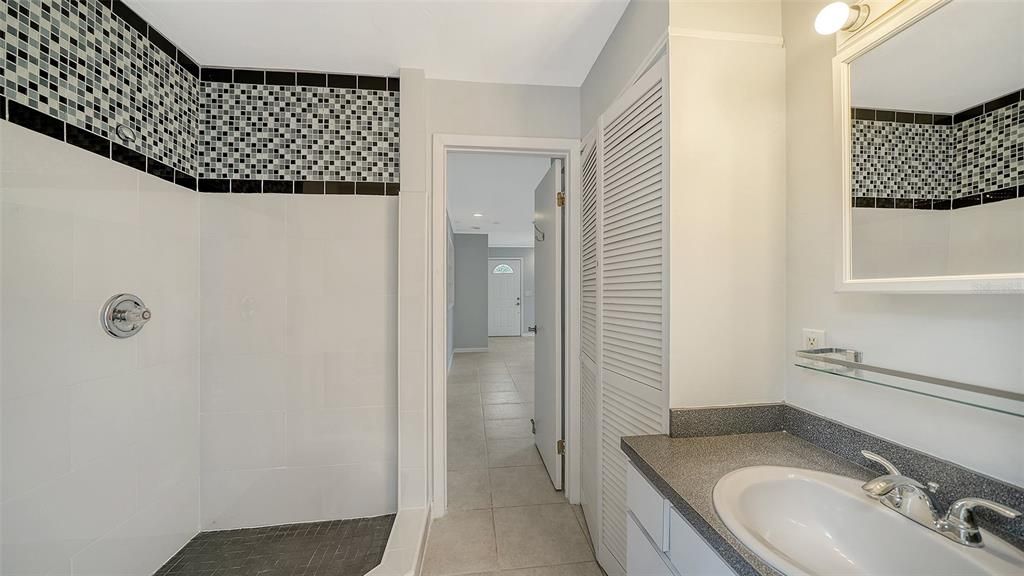 For Sale: $899,000 (4 beds, 3 baths, 3147 Square Feet)