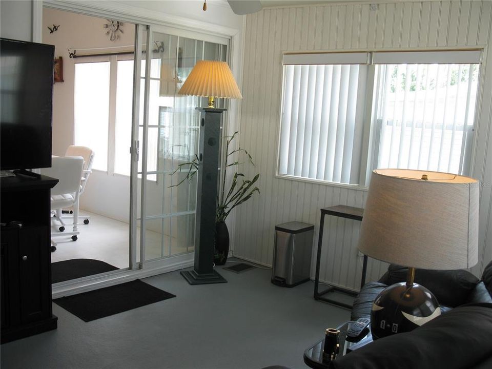 For Sale: $205,000 (3 beds, 2 baths, 1485 Square Feet)
