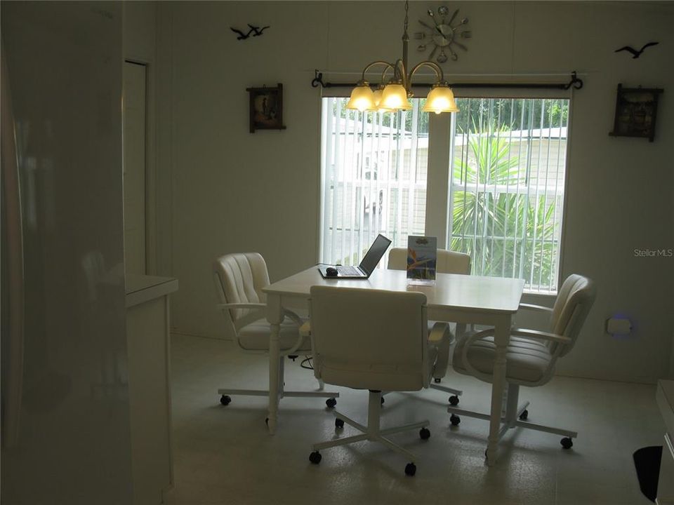 For Sale: $205,000 (3 beds, 2 baths, 1485 Square Feet)
