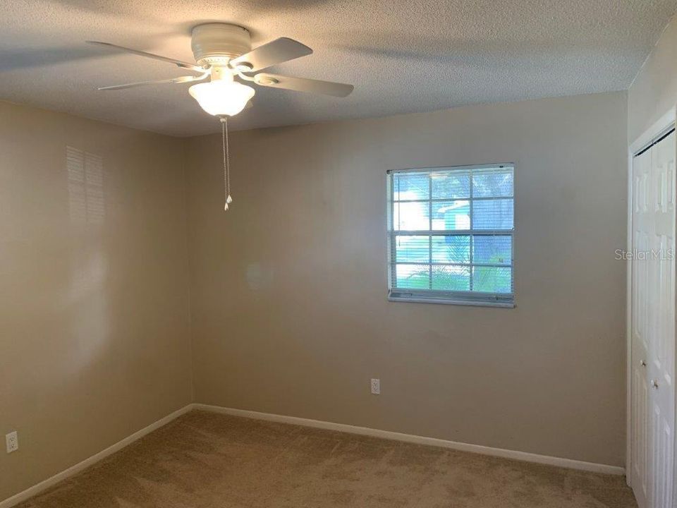 For Rent: $2,150 (4 beds, 2 baths, 1705 Square Feet)