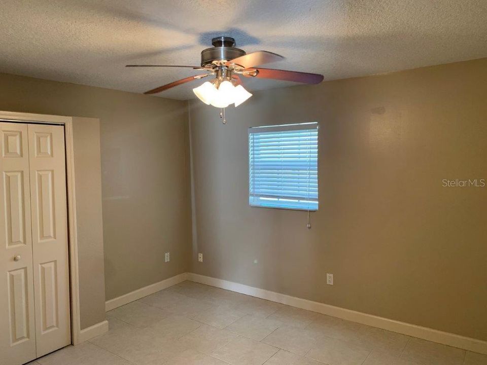 For Rent: $2,150 (4 beds, 2 baths, 1705 Square Feet)