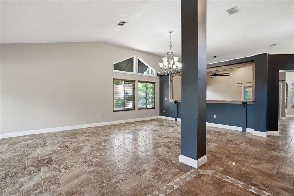 For Sale: $660,000 (4 beds, 3 baths, 2886 Square Feet)