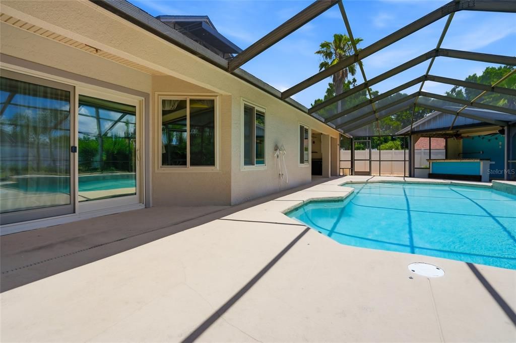 For Sale: $660,000 (4 beds, 3 baths, 2886 Square Feet)