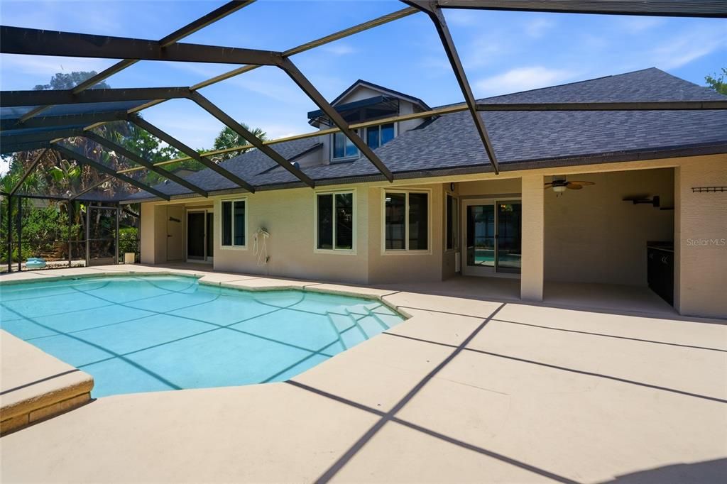 For Sale: $660,000 (4 beds, 3 baths, 2886 Square Feet)