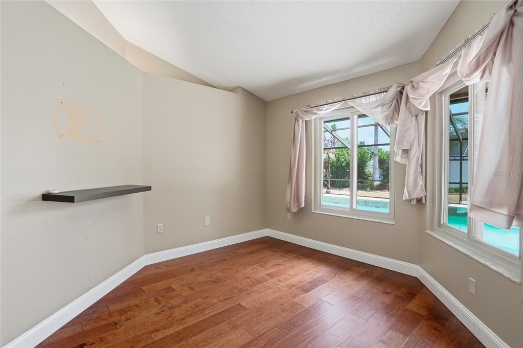 For Sale: $660,000 (4 beds, 3 baths, 2886 Square Feet)