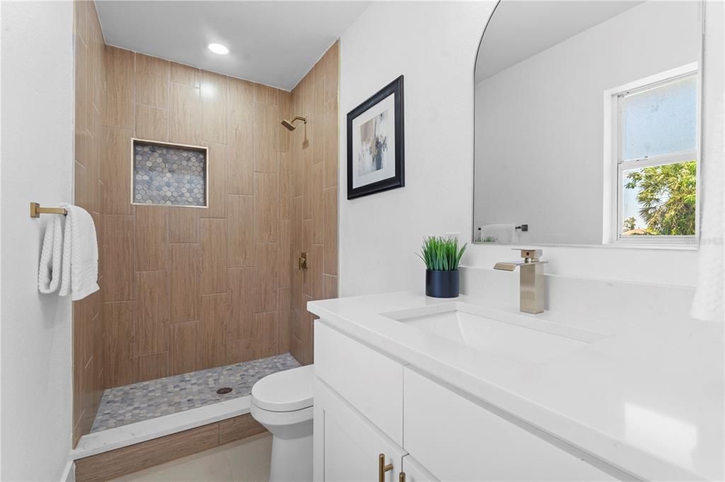En Venta: $379,900 (3 camas, 2 baños, 1190 Pies cuadrados)