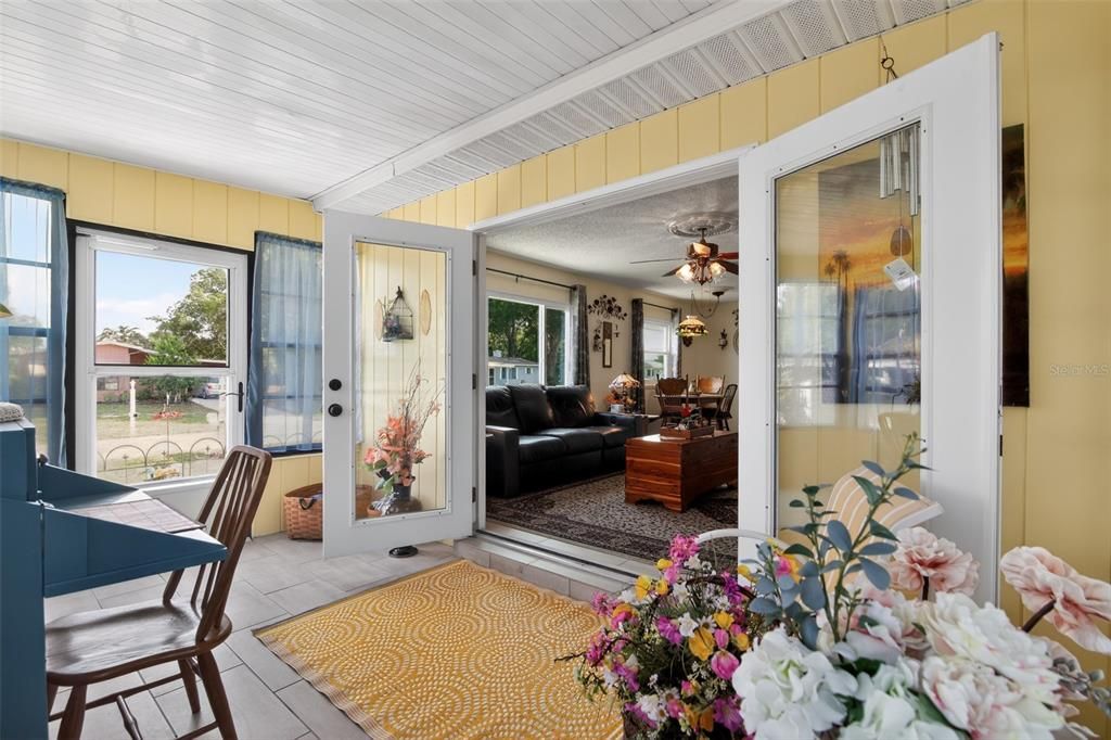 Active With Contract: $150,000 (2 beds, 1 baths, 864 Square Feet)